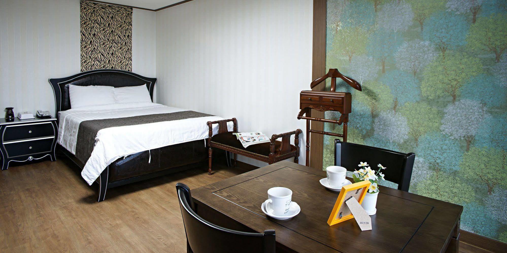 Olleyo Resort Seogwipo Exterior foto