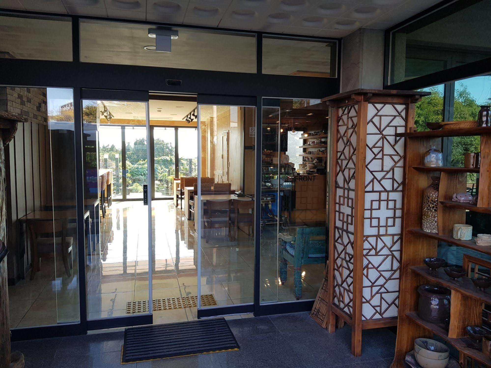 Olleyo Resort Seogwipo Exterior foto